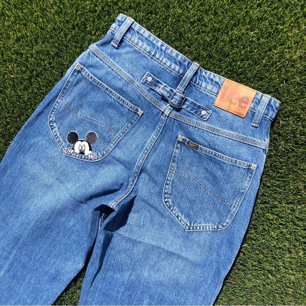 🐭 Peeping Mickey Mouse Lee Vintage Modern High-Rise Relaxed Stovepipe Jeans.